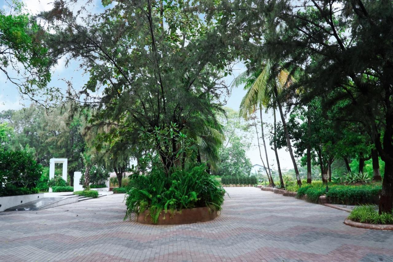 Shanti Resorts Valsad Exterior photo